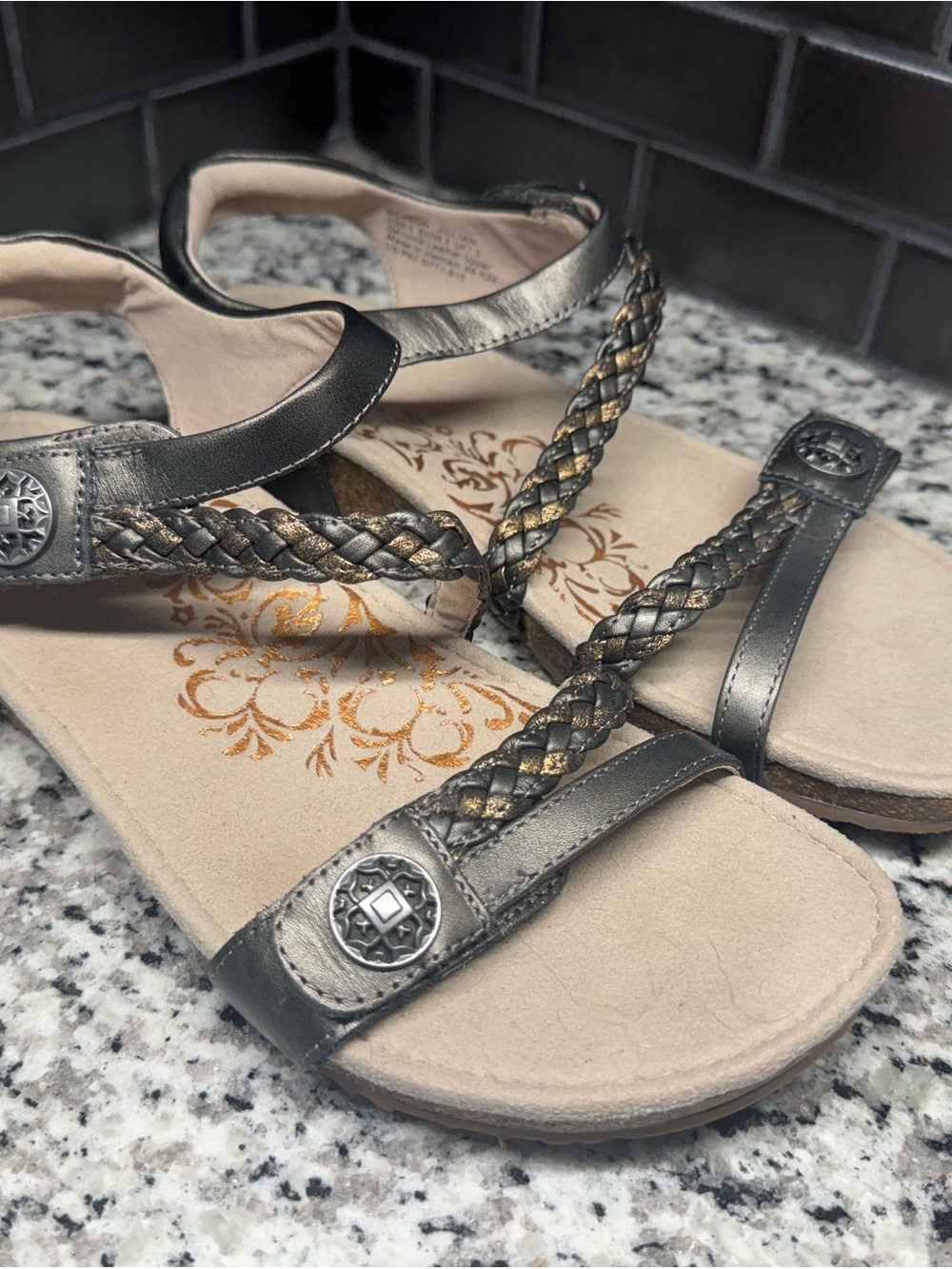 Aetrex Women's Metallic Pewter Braided Strap Sandals, size 9 - Picture 11 of 12
